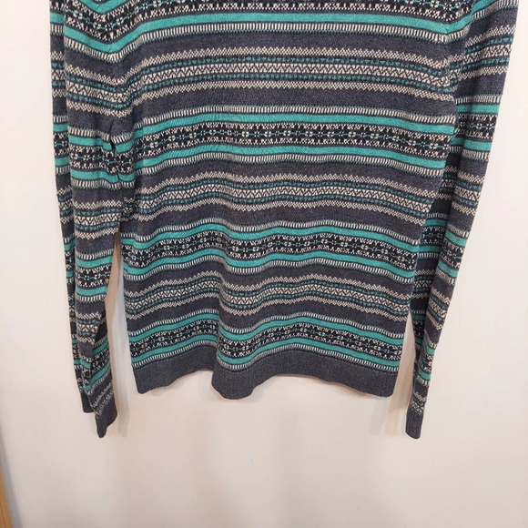 Croft and Barrow M Christmas Sweater pattern soft - Picture 5 of 8